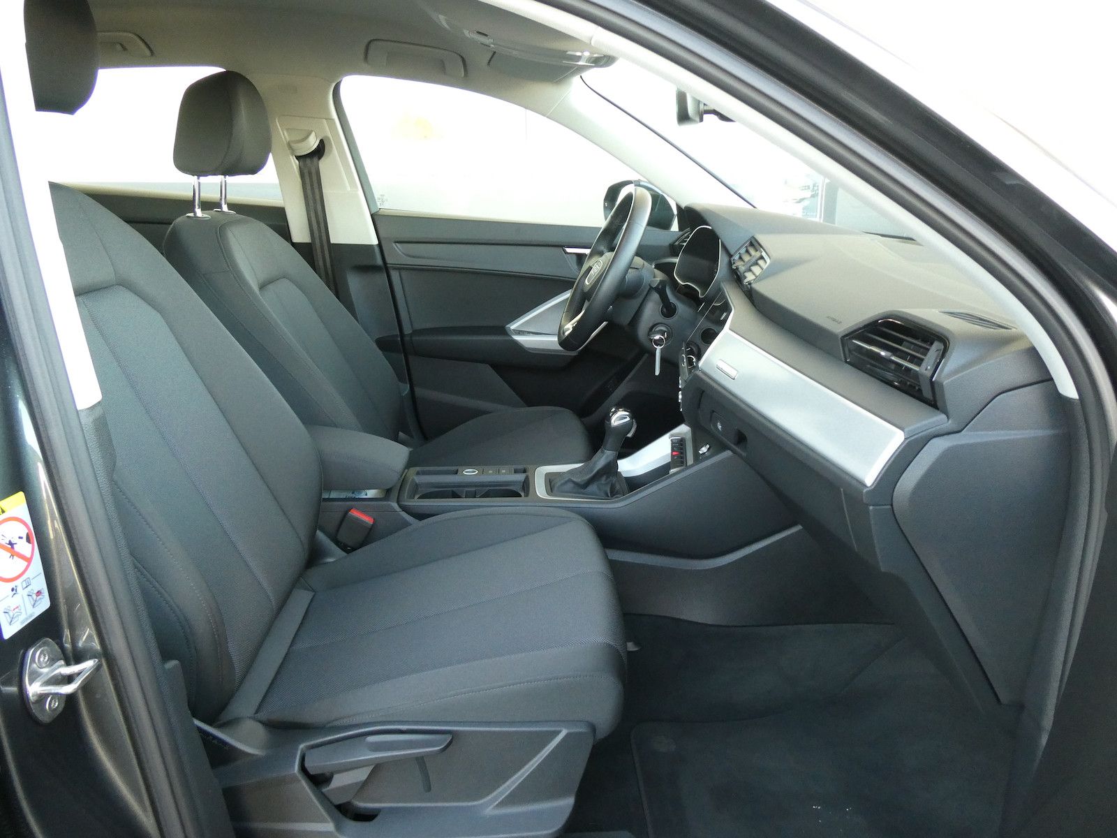 Audi Q3 45 TFSI e S line foto 13