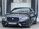 Jaguar XF R-Sport AWD Xenon Navi Rü-Kamera Meridian  - gebrauchte Jaguar XF aus dem Jahr 2017