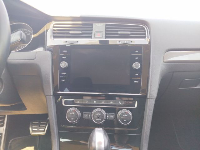 Fahrzeugabbildung Volkswagen Golf VII 1.4 TSI DSG, Navi, Join