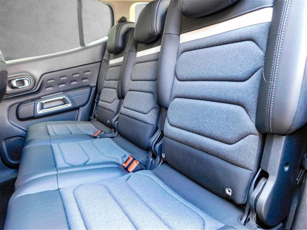 Citroën C5 Aircross Plus Hybrid SitzHzg Ganzjahresreifen