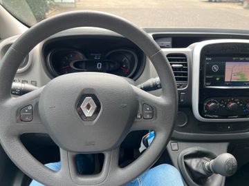 Renault Trafic - 10
