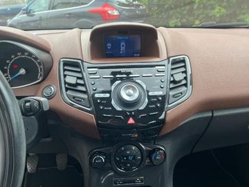 Bild 6 Ford Fiesta 1.0 EcoBoost Individual - Bluetooth -8-fa