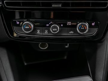 Opel Mokka-e Elegance Fahrerassistenz-Paket Kamera