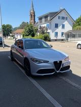 Alfa Romeo Giulia 2.0 Turbo 16V 206kW AT8-Q4 Veloce - Alfa Romeo Giulia von privat