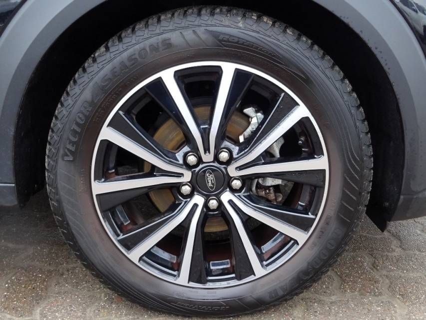 Fahrzeugabbildung Ford Puma 1.0 EcoBoost Mild Hybrid Titanium ALW