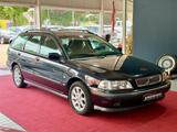 Volvo V40 2.0 / Klima / AHK/ 2.Hand - Volvo Gebrauchtwagen von 1999