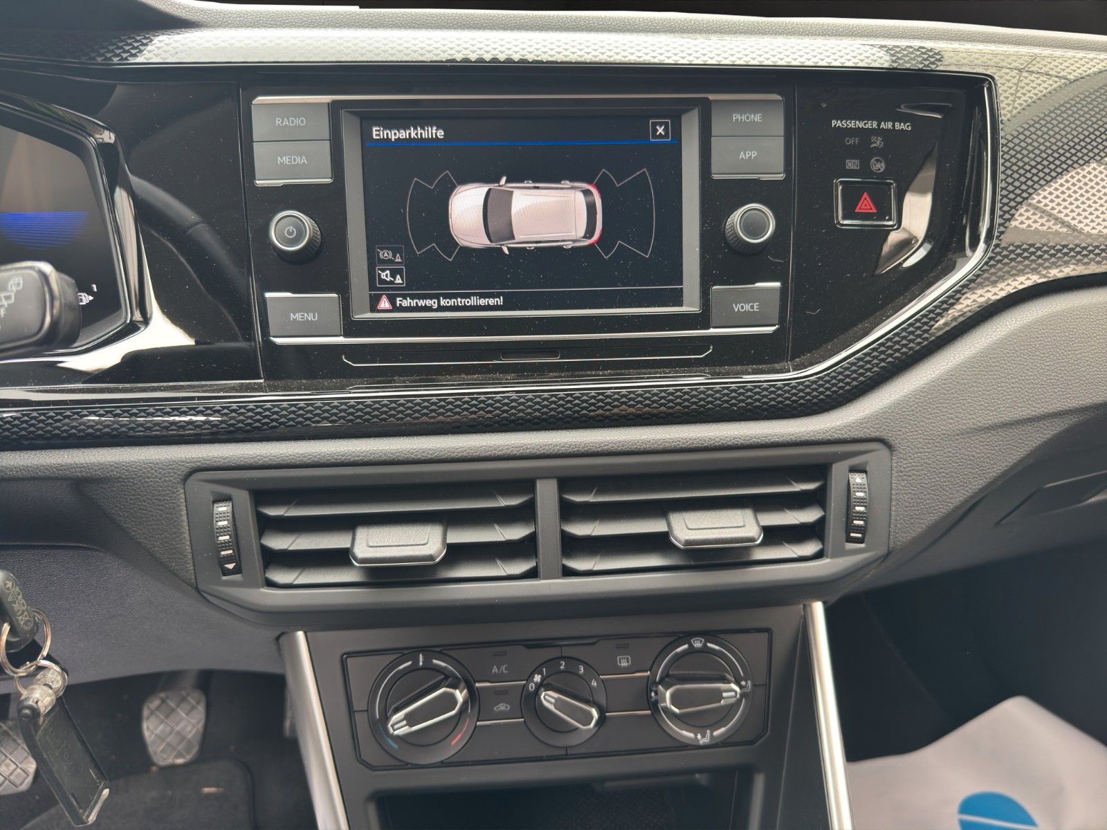 Fahrzeugabbildung Volkswagen Taigo Life Klima/1Hand/LM Felgen /Parktronik