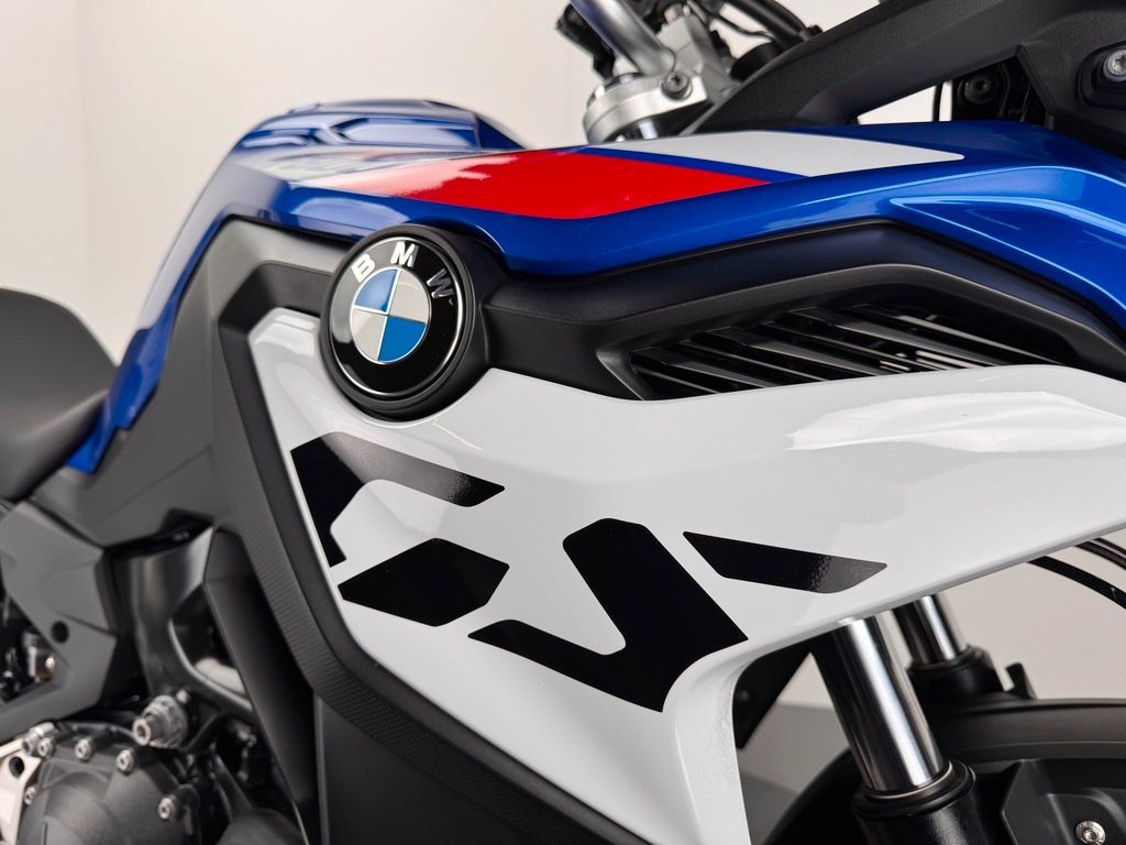 Fahrzeugabbildung BMW F 800 GS *NEUWERTIG *TIEFERGELEGT *VOLL