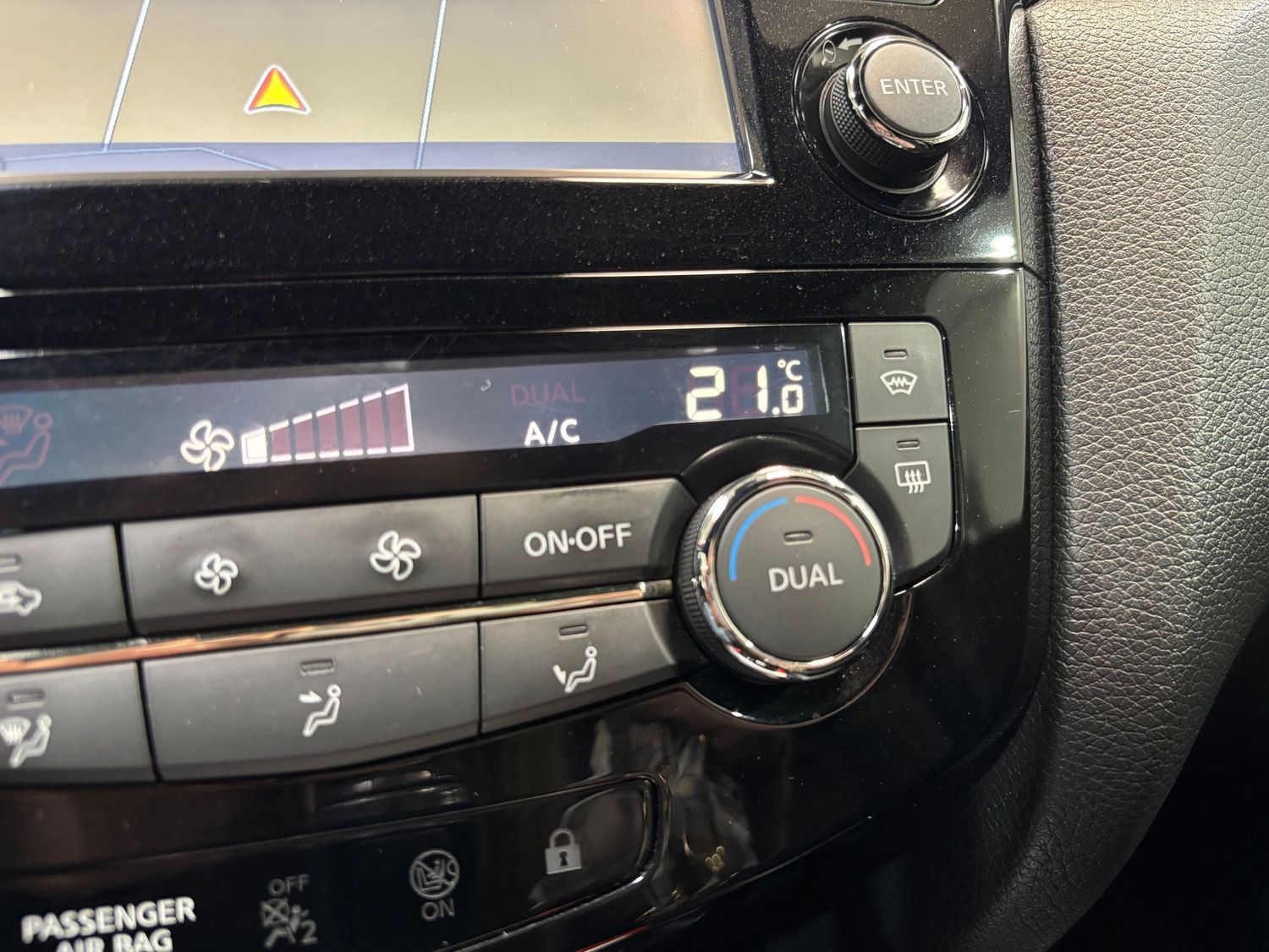 Fahrzeugabbildung Nissan Qashqai N-Vision#Kamera#Navi#Alcantara