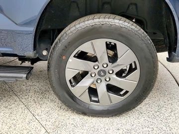 Ford F150 Lightning Lariat gr. Batterie in Hamburg+18