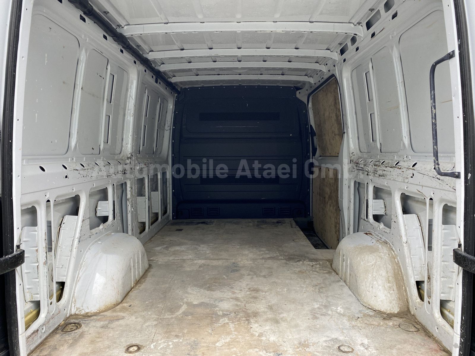 Fahrzeugabbildung Mercedes-Benz Sprinter 314 AHK+1.HAND+3-SITZER 0211