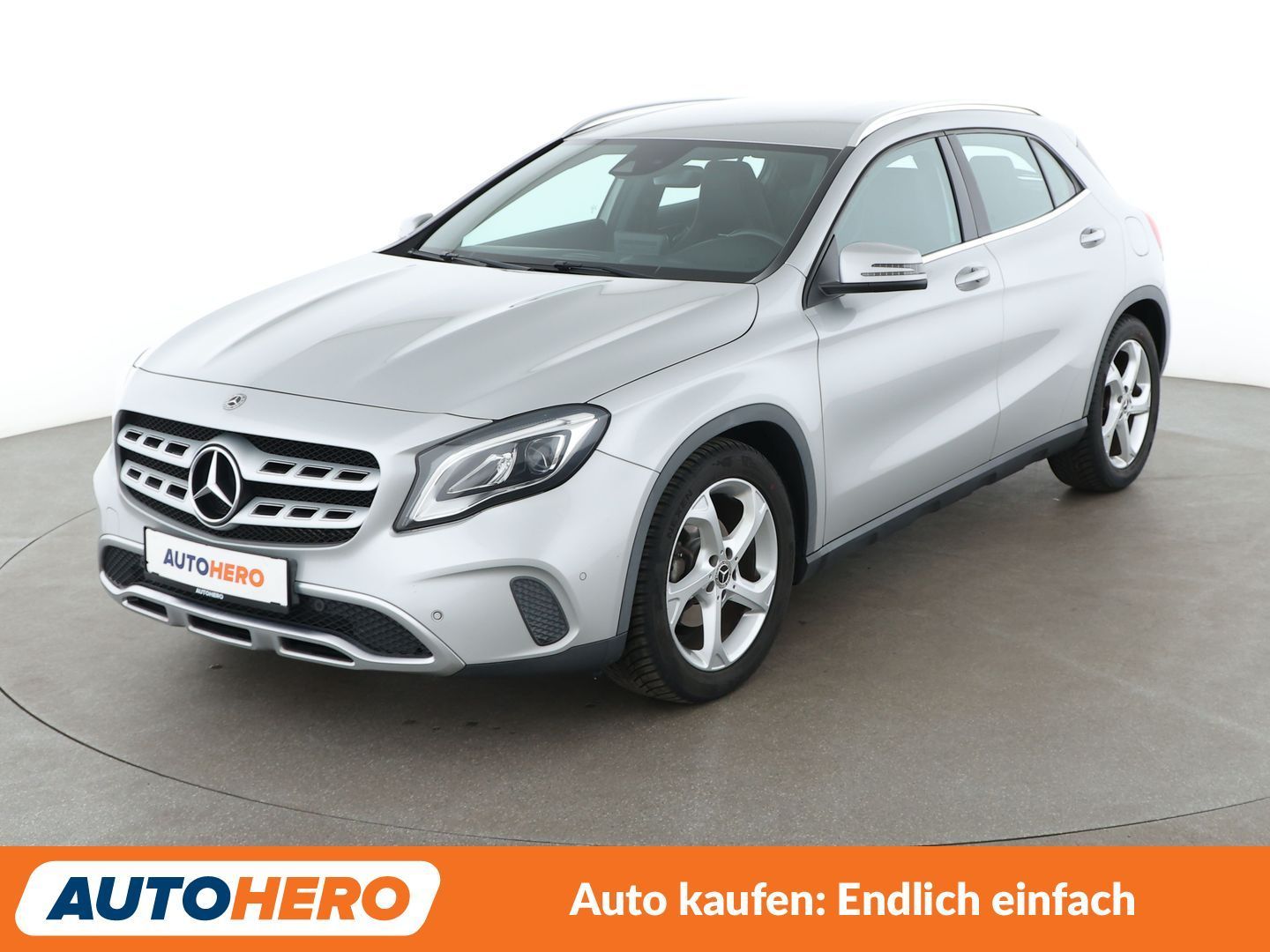 MERCEDES-BENZ GLA 180 Urban Aut.*LED*NAVI*TEMPO*PDC*SHZ*KLIMA*