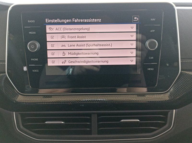 Fahrzeugabbildung Volkswagen T-Cross 1.5 TSI DSG R-Line