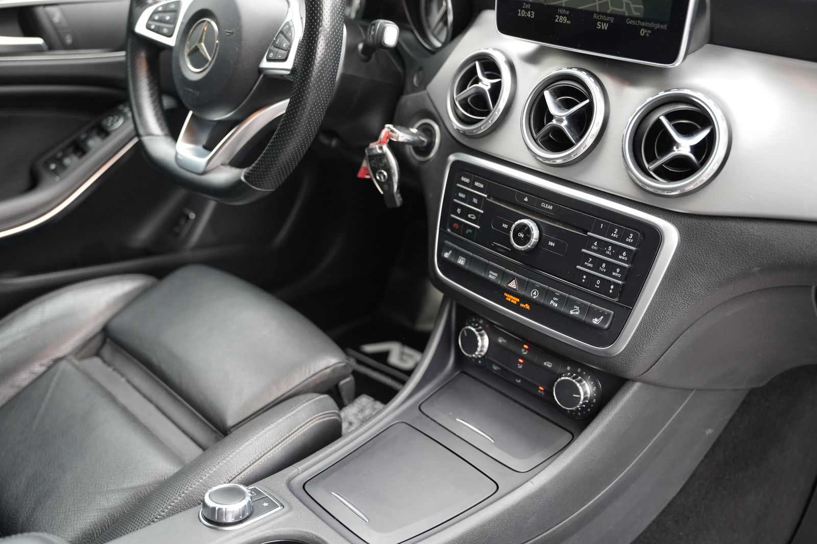 Fahrzeugabbildung Mercedes-Benz GLA 220 CDI 4Matic *AMG*SHZ*Navigation*