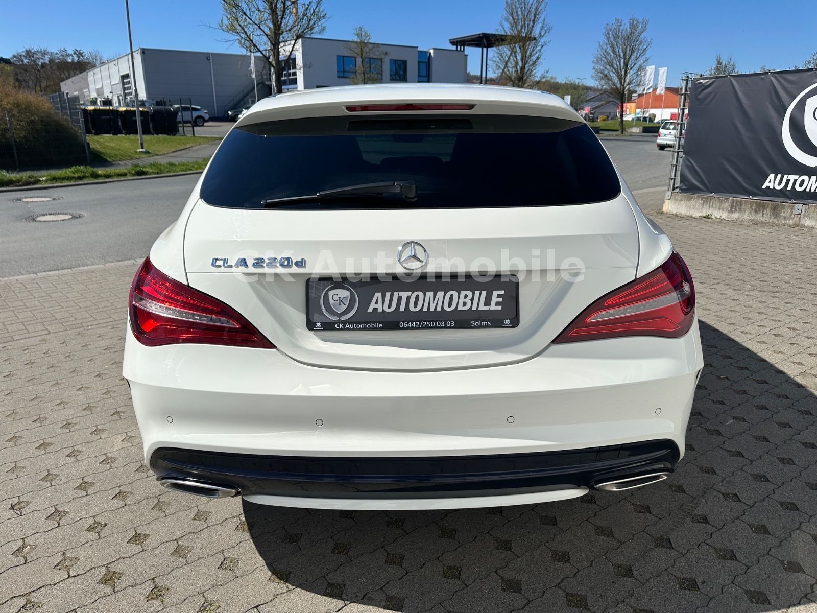 Fahrzeugabbildung Mercedes-Benz CLA220d Shooting Brake Peak Edition/Navi/LED/Kam