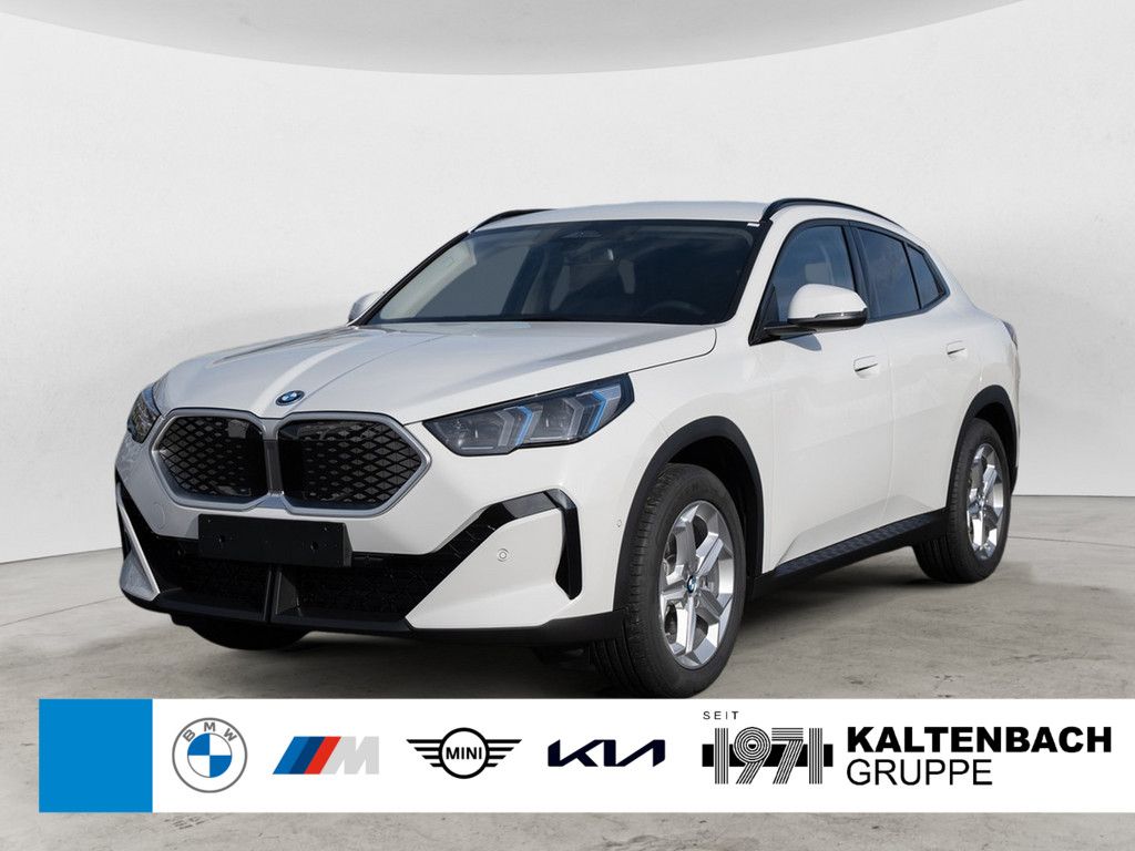 BMW iX2 eDrive20 LED AHK NAVI KAMERA SHZ PDC KEYLESS