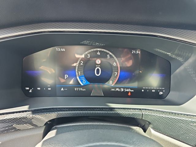 Fahrzeugabbildung Volkswagen T-Cross 1.5 TSI LIFE AHK SHZ LED KLIMA KEYLESS A