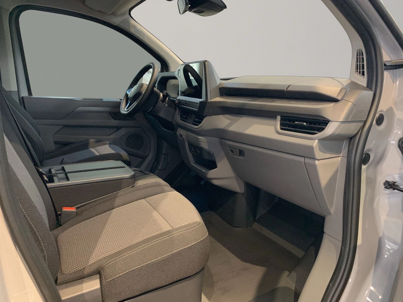 New Transporter Kasten 2.0 TDI 4MOTION, AHK, ACC