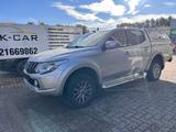 Mitsubishi L200 Plus Doppelkabine 4WD - silberne Mitsubishi L200
