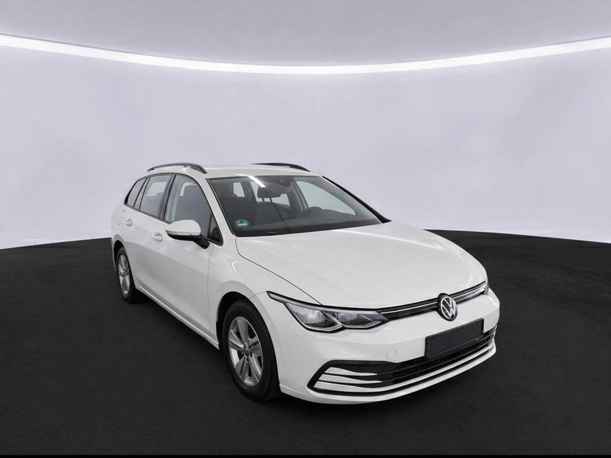 Volkswagen Golf VIII Life 2.0 TDI DSG/LED/ACC/AHK/STANDHEIZ