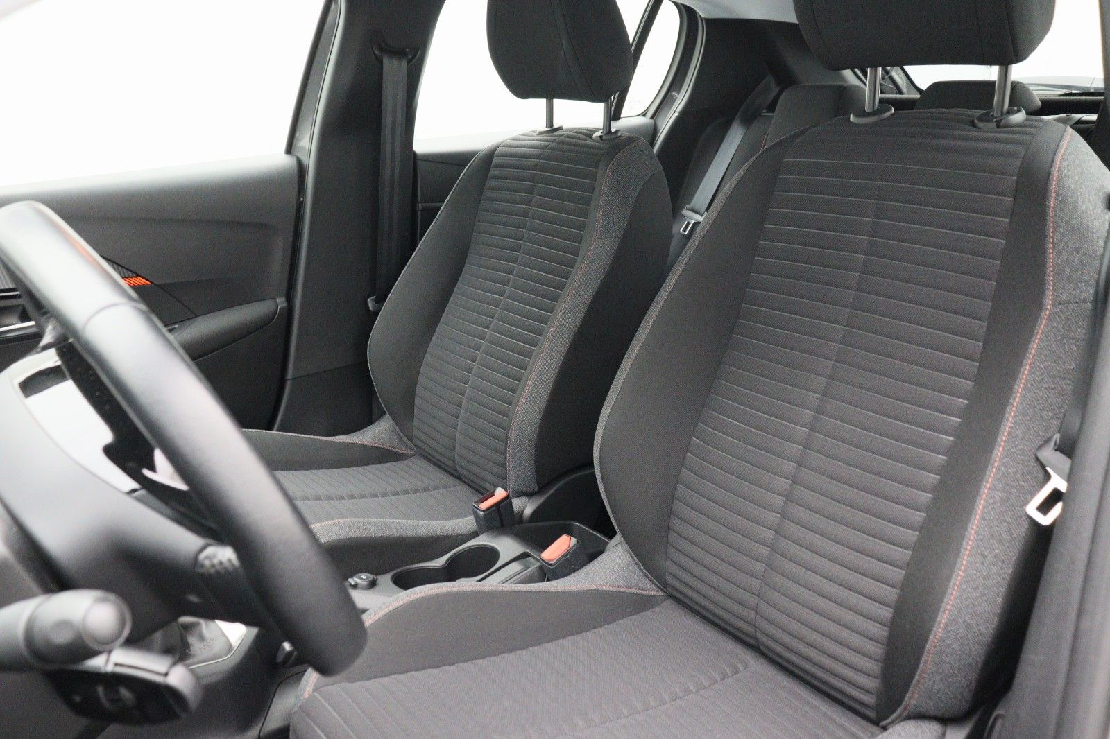 Fahrzeugabbildung Peugeot 208 1.2 Active