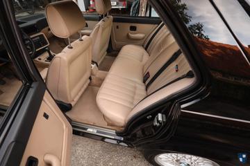 صورة 10 لـ 1988 BMW M5
