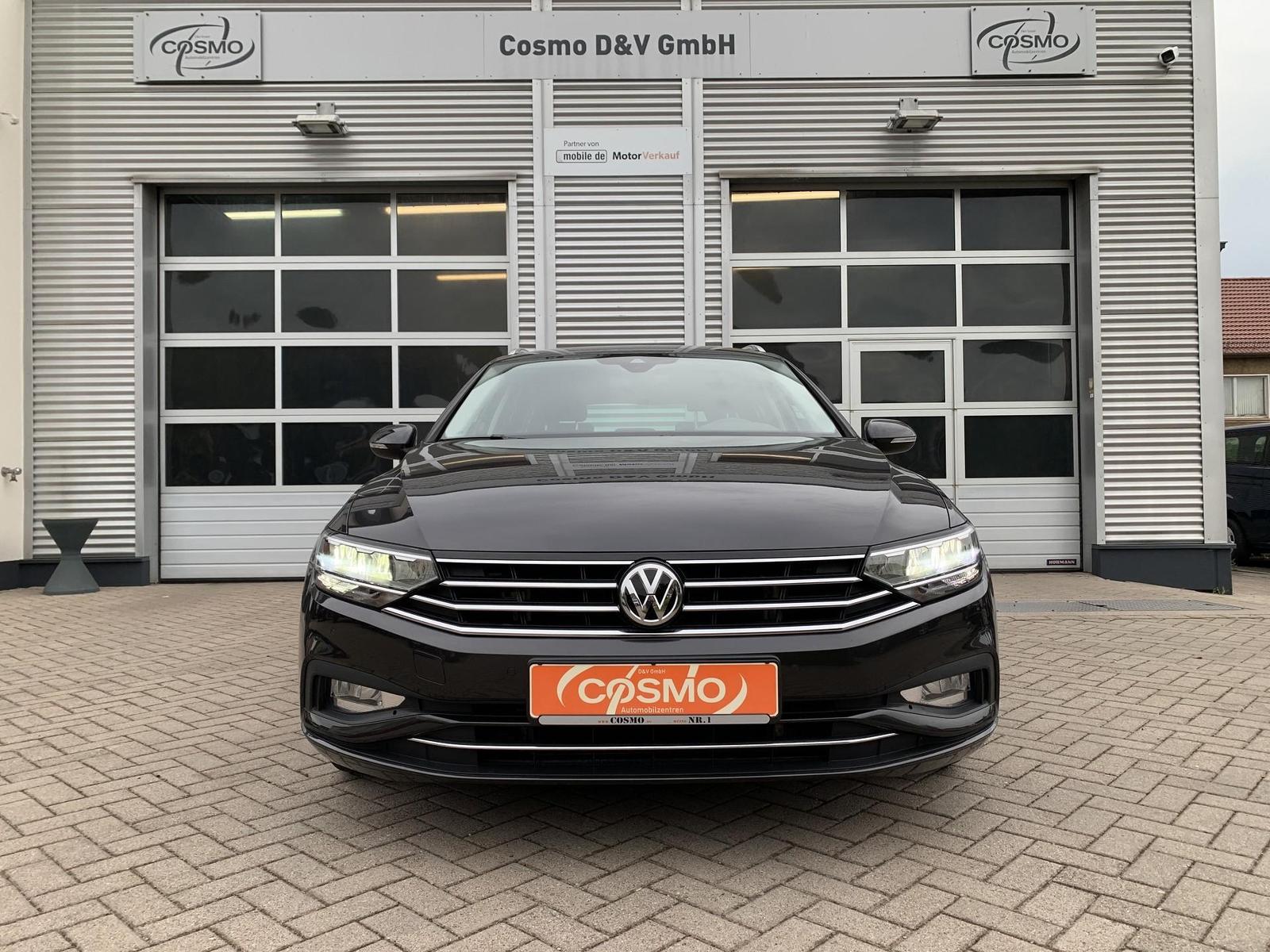 Volkswagen Passat Variant Busines 1.5 TSI NAVI+ACC+LED