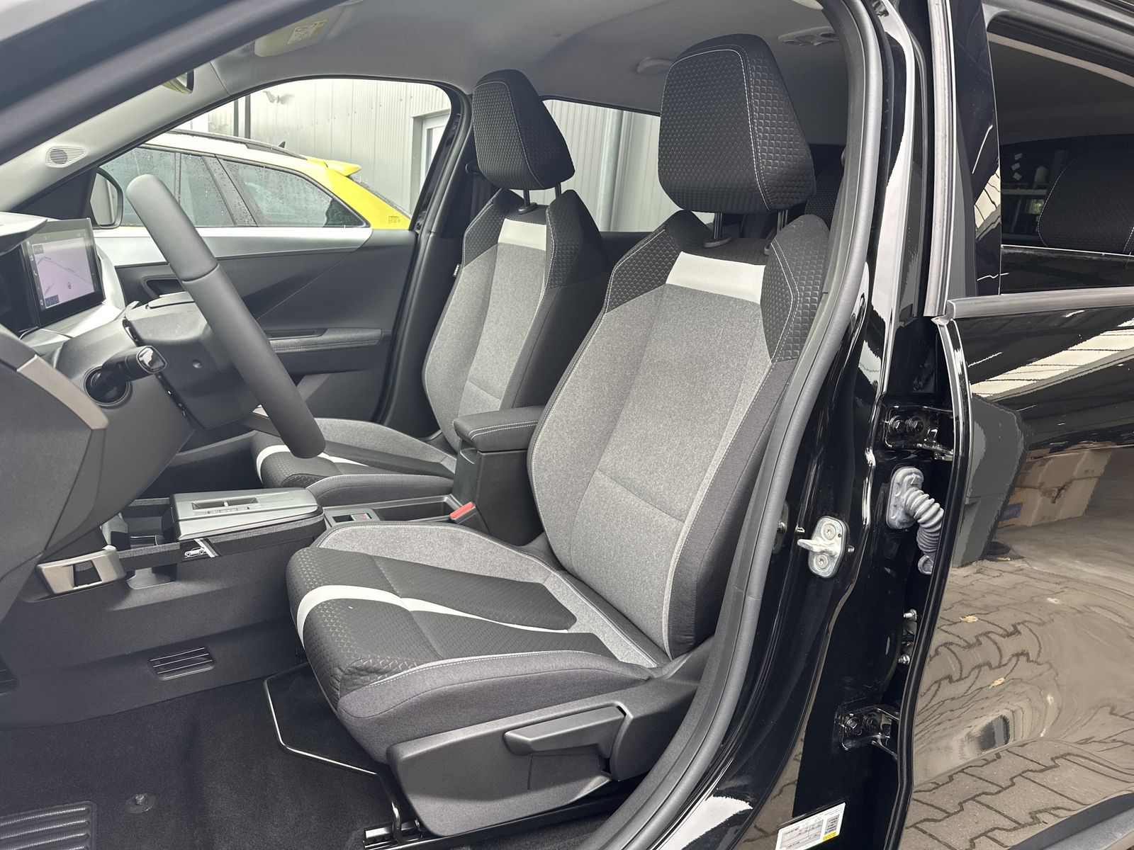 Fahrzeugabbildung Opel Frontera Electric GS NAV+LED+KAMERA+TOTW+PDC+DAB