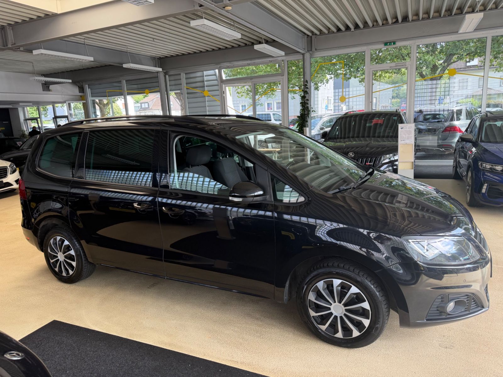 Fahrzeugabbildung SEAT Alhambra Style*7 Sitzer* 1.Hand