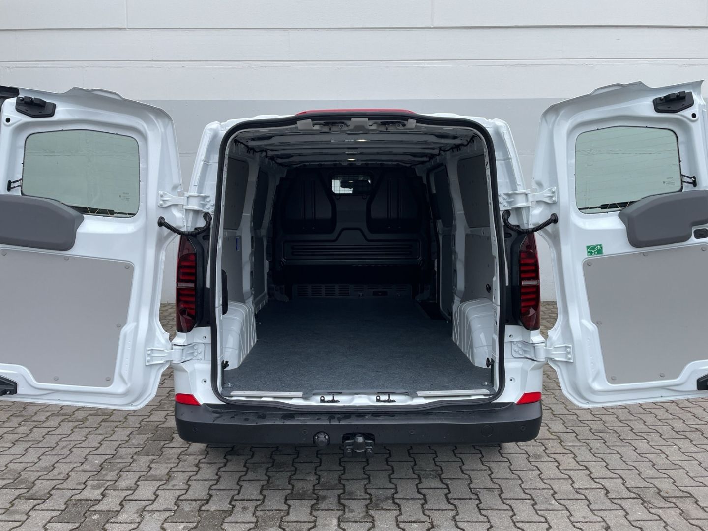 T7 Transporter Kasten 2.0 TDI LR AHK/Kamera/GRA