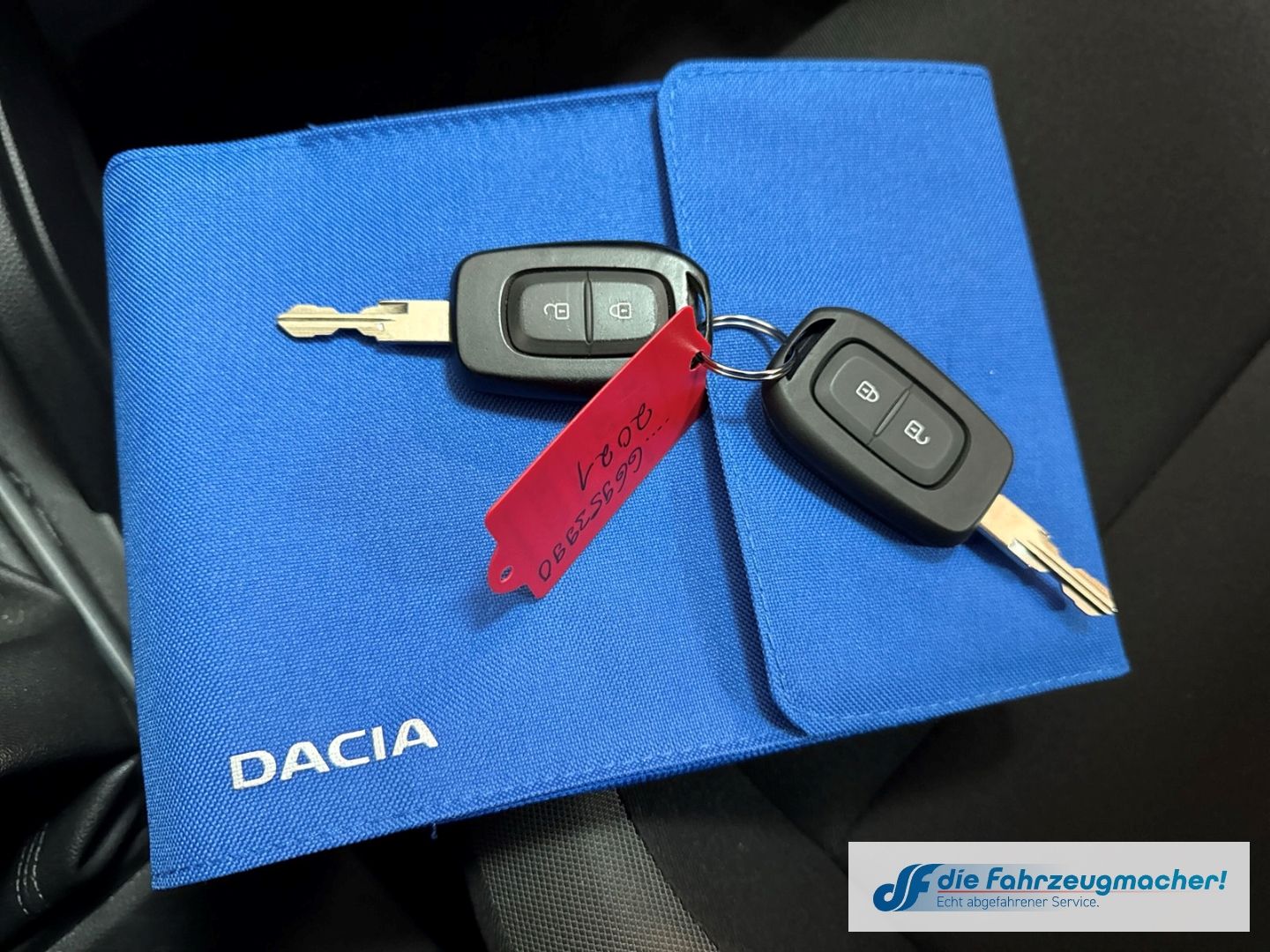 Fahrzeugabbildung Dacia Duster II Deal DAB PDC Berganfahrass. Speedlimit