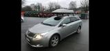 Toyota Avensis 177PS - AHK - Dachbox und T... - Toyota Avensis aus 2009 mit Diesel-Antrieb