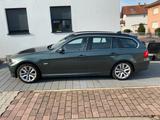 BMW 325i Touring - Wenig Kilometer - BMW 325 mit Benzin-Antrieb: Kombi