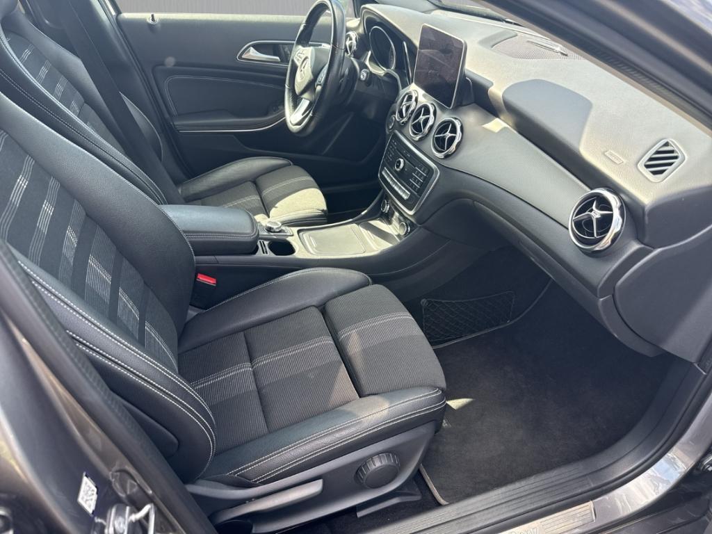 Mercedes-Benz GLA Urban AHK NAV SHZ TEMP RFK LED PDCv+h, миниатюра 18