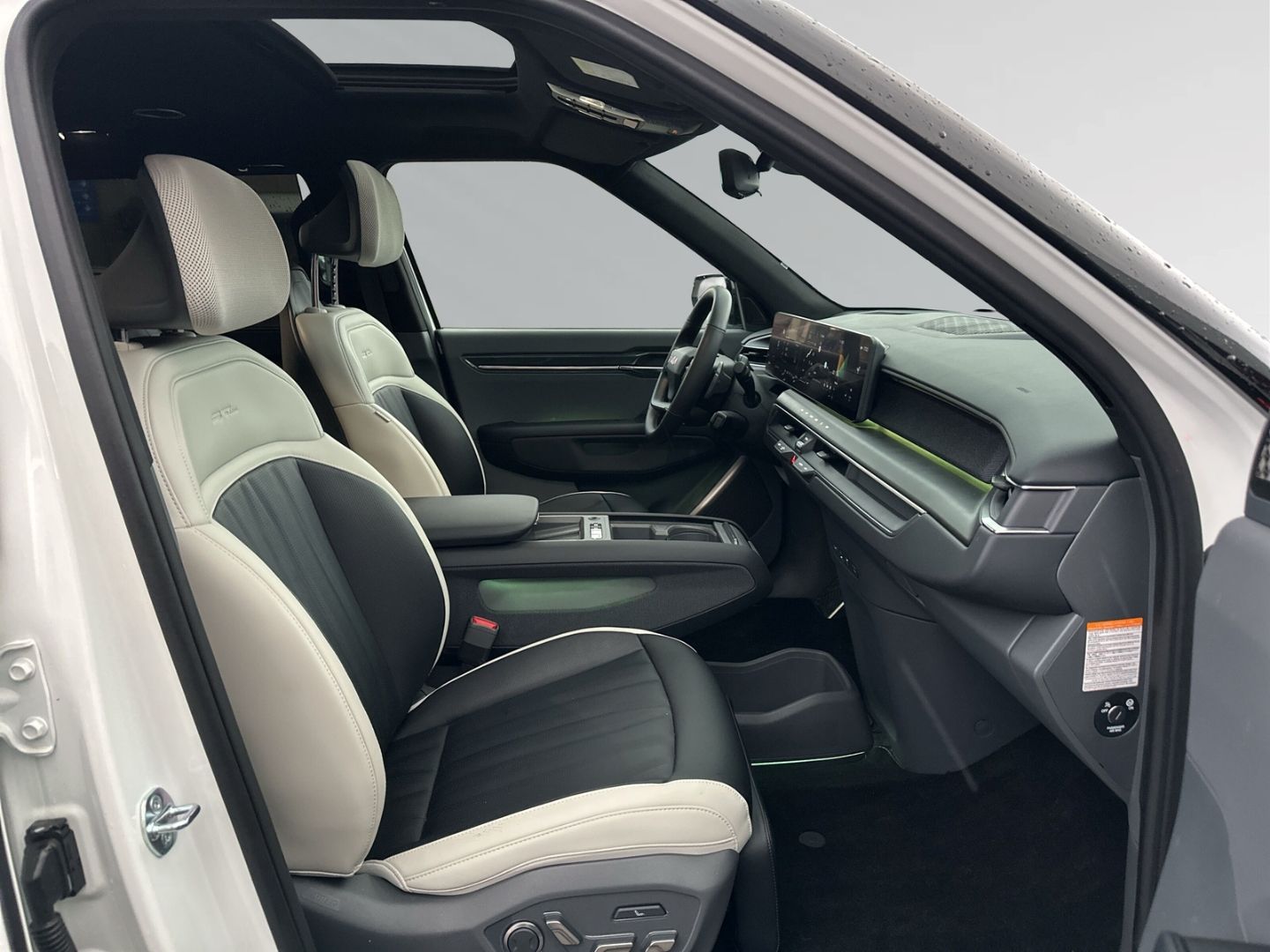 Fahrzeugabbildung Kia EV9 4WD GT-line Launch Edition Elektro +El. Pano