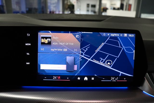 Fahrzeugabbildung BMW 218d Active Tourer M Sportpaket|1HAND|WIDESCREEN