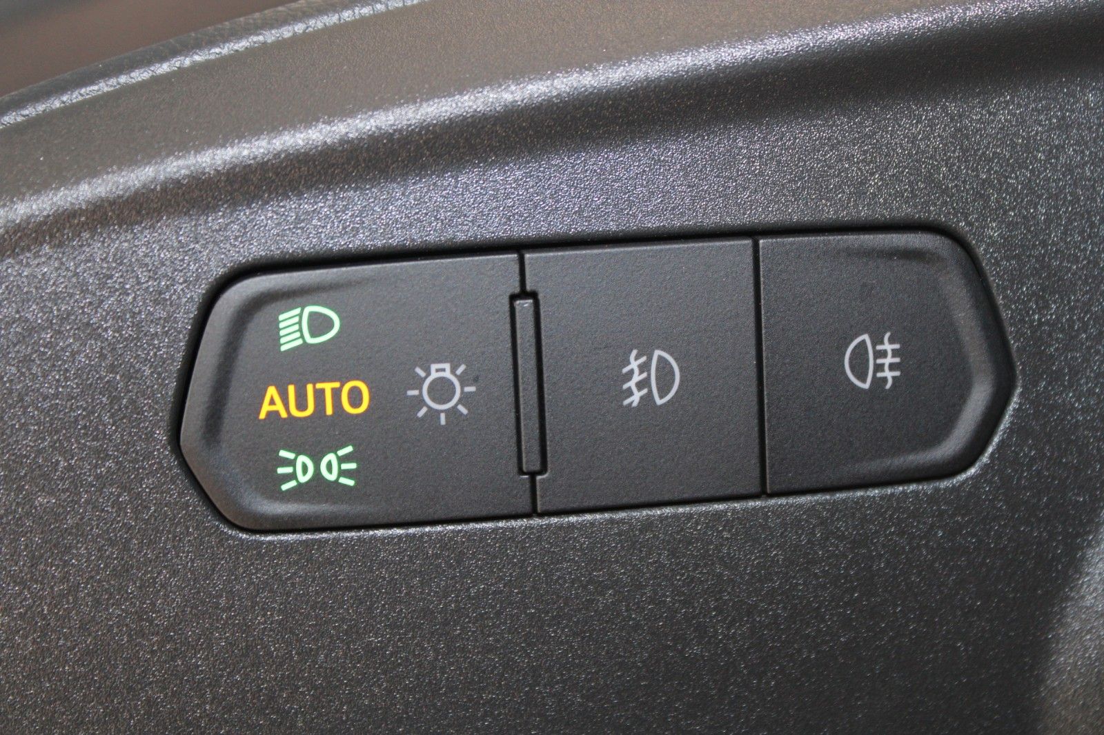 Fahrzeugabbildung Ford Transit Connect TREND L2 Lang AHK IACC NAVI uvm.