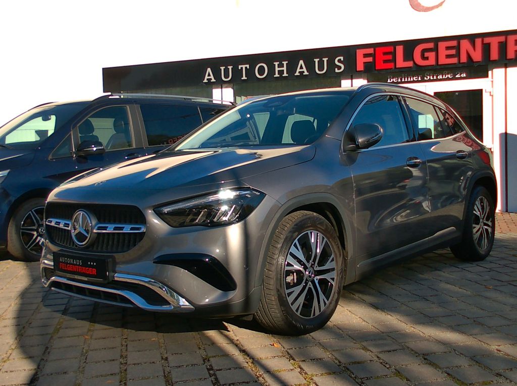 Image of Mercedes-Benz GLA 220