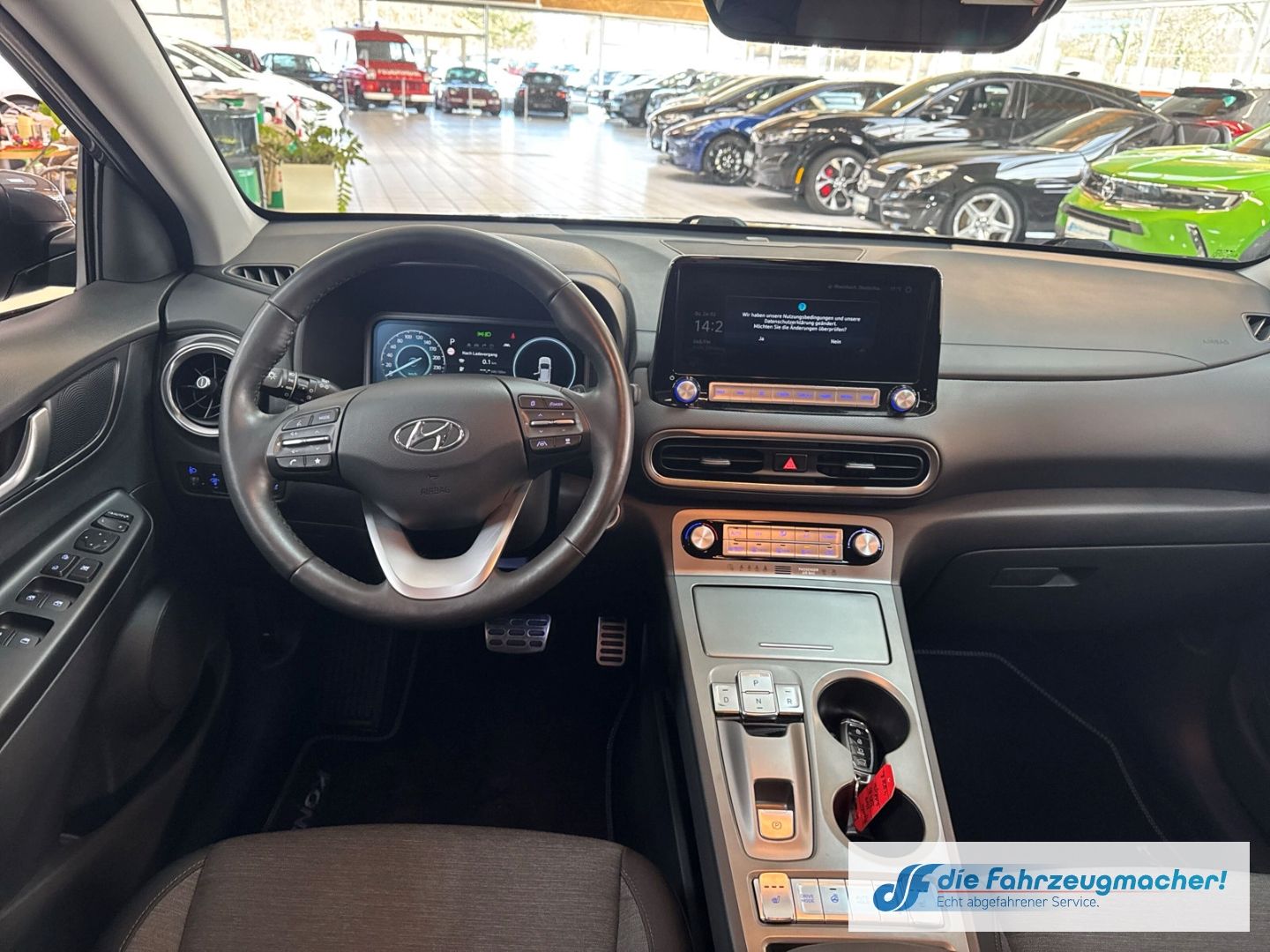 Fahrzeugabbildung Hyundai KONA Elektro 2WD Apple CarPlay Android Auto Klim