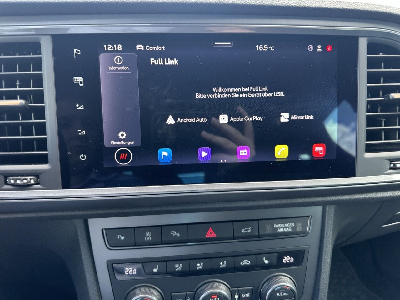 Fahrzeugabbildung CUPRA CUPRA Ateca 2.0 TSI 300PS*AHK-Beats*el-Heck* - mit KI generiert/bearbeitet