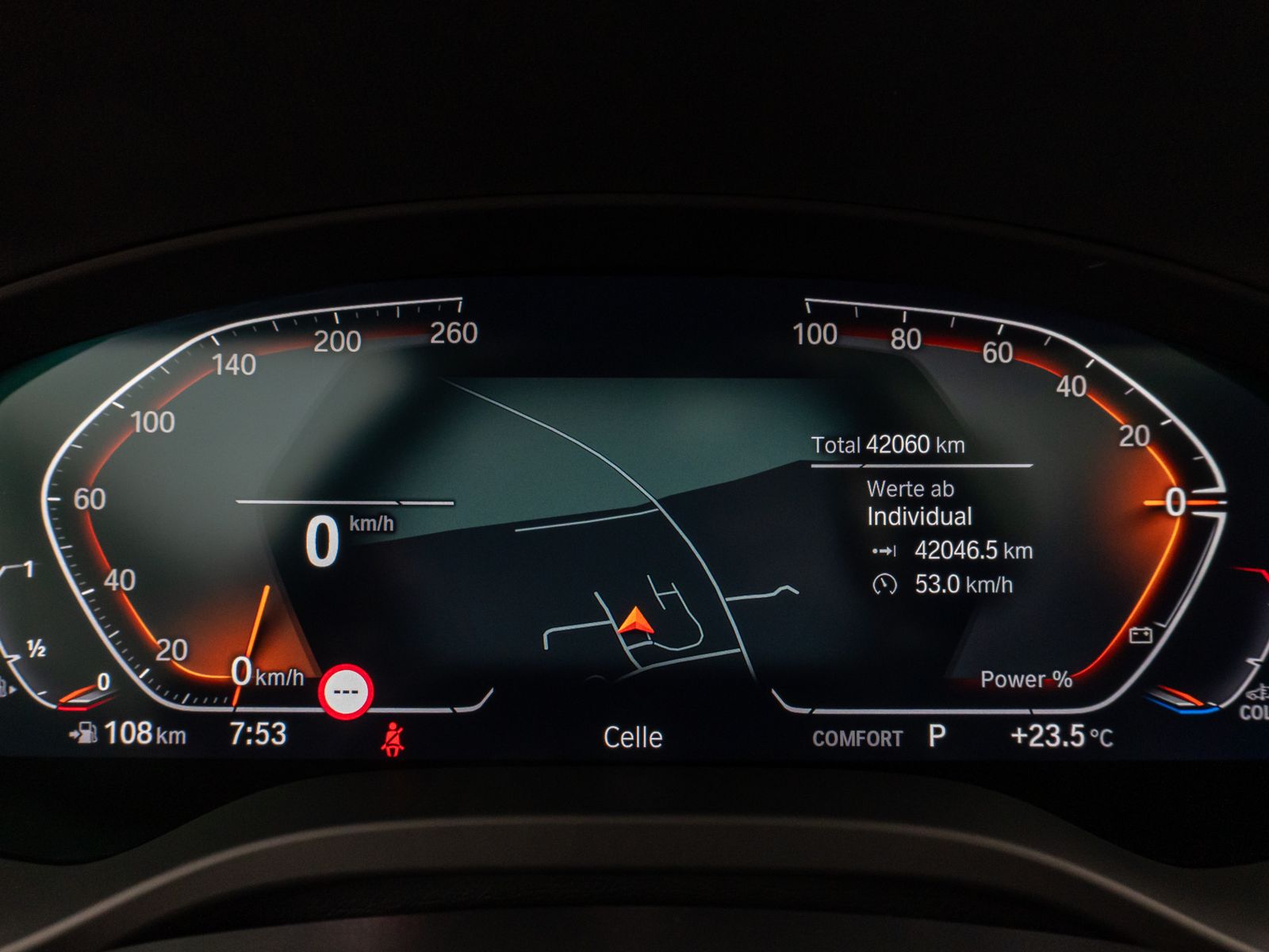 Fahrzeugabbildung BMW X3 xD30i Panorama 360°HUD DAB HiFi Komfort Sport