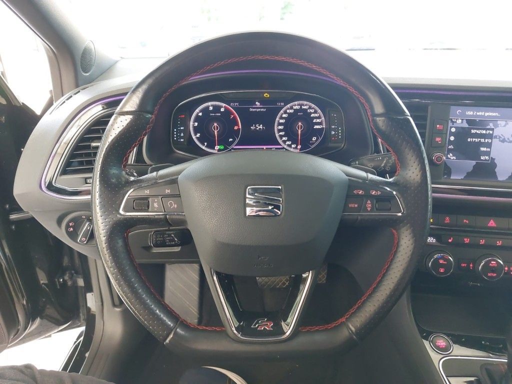 Fahrzeugabbildung SEAT Leon ST 2.0 TSI DSG FR Navi LED