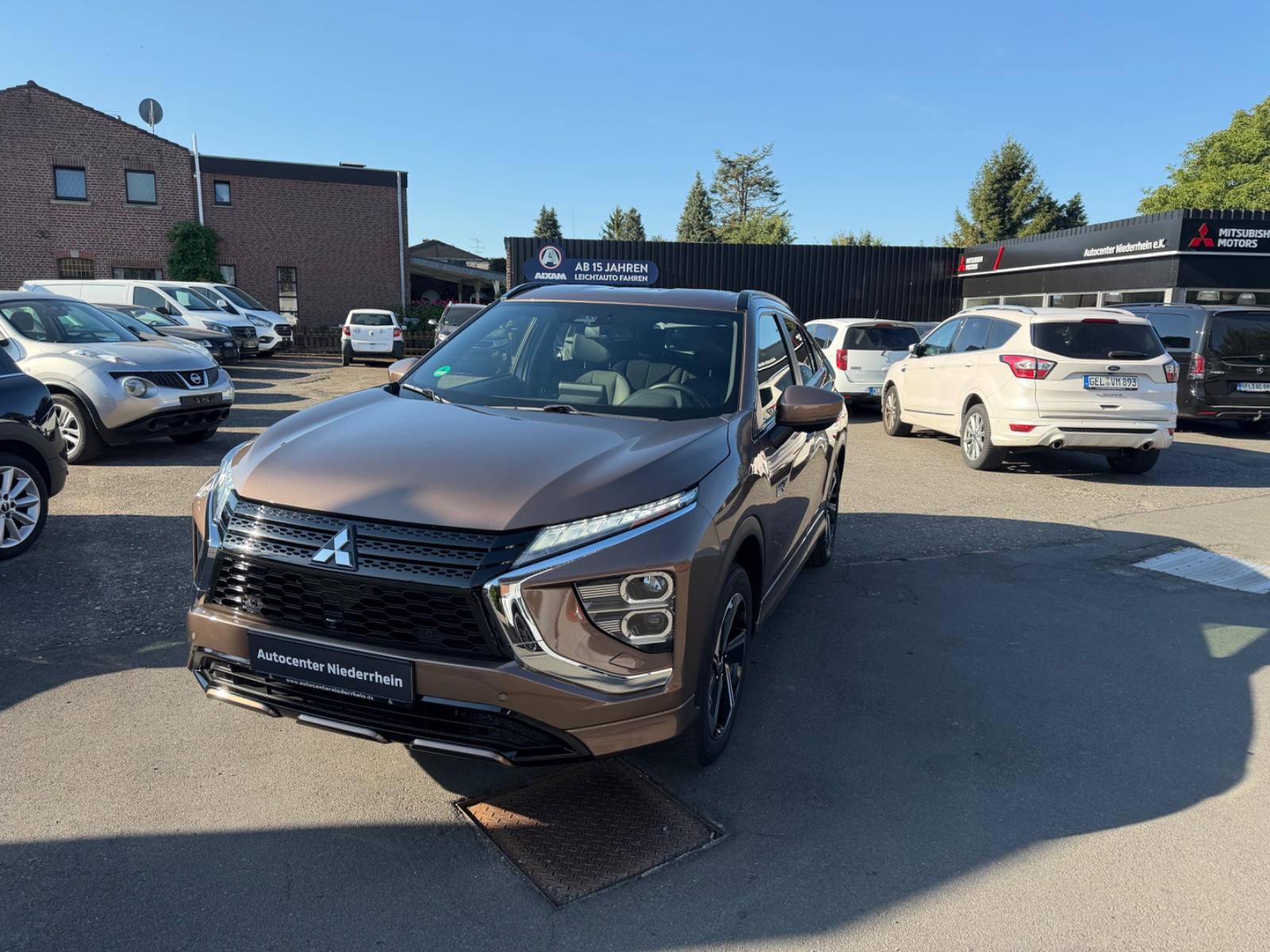 Mitsubishi Eclipse Cross Plus Select Hybrid 4WD