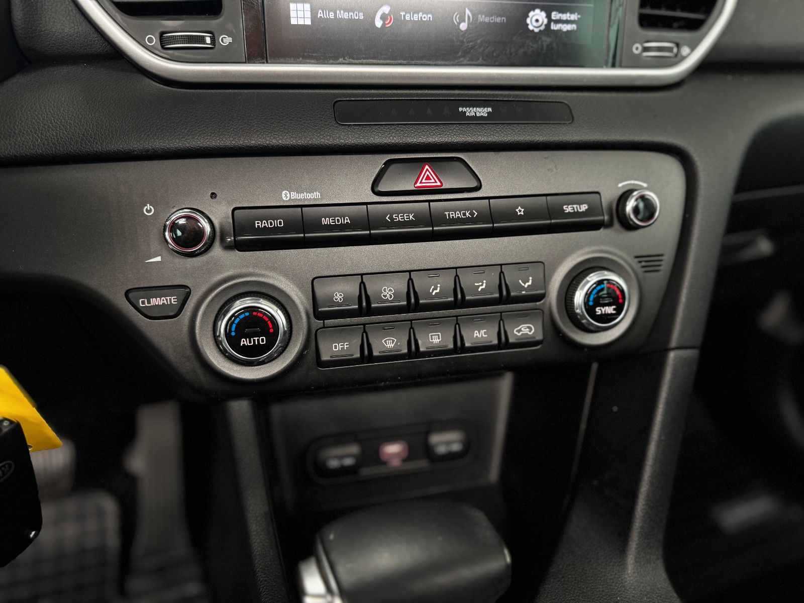 Fahrzeugabbildung Kia Sportage 1.6T Spirit DAB Navi Sitzheizung TOP