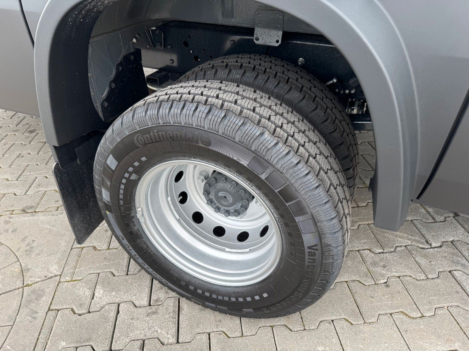 Fahrzeugabbildung Iveco Daily 70C21 3.0L *L4*H3*Automatik*LED*Luft*