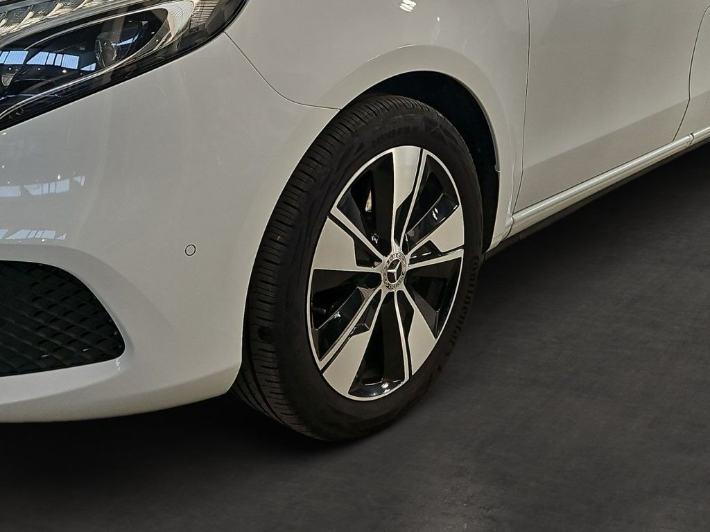 Fahrzeugabbildung Mercedes-Benz V 220 ED lang Tisch AHK Panorama LED 10''MBUX RF