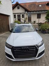 Audi SQ7 - weiße Audi SQ7