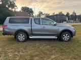 Mitsubishi L200 Basis Club Cab 4WD - Mitsubishi L200: Club Cab