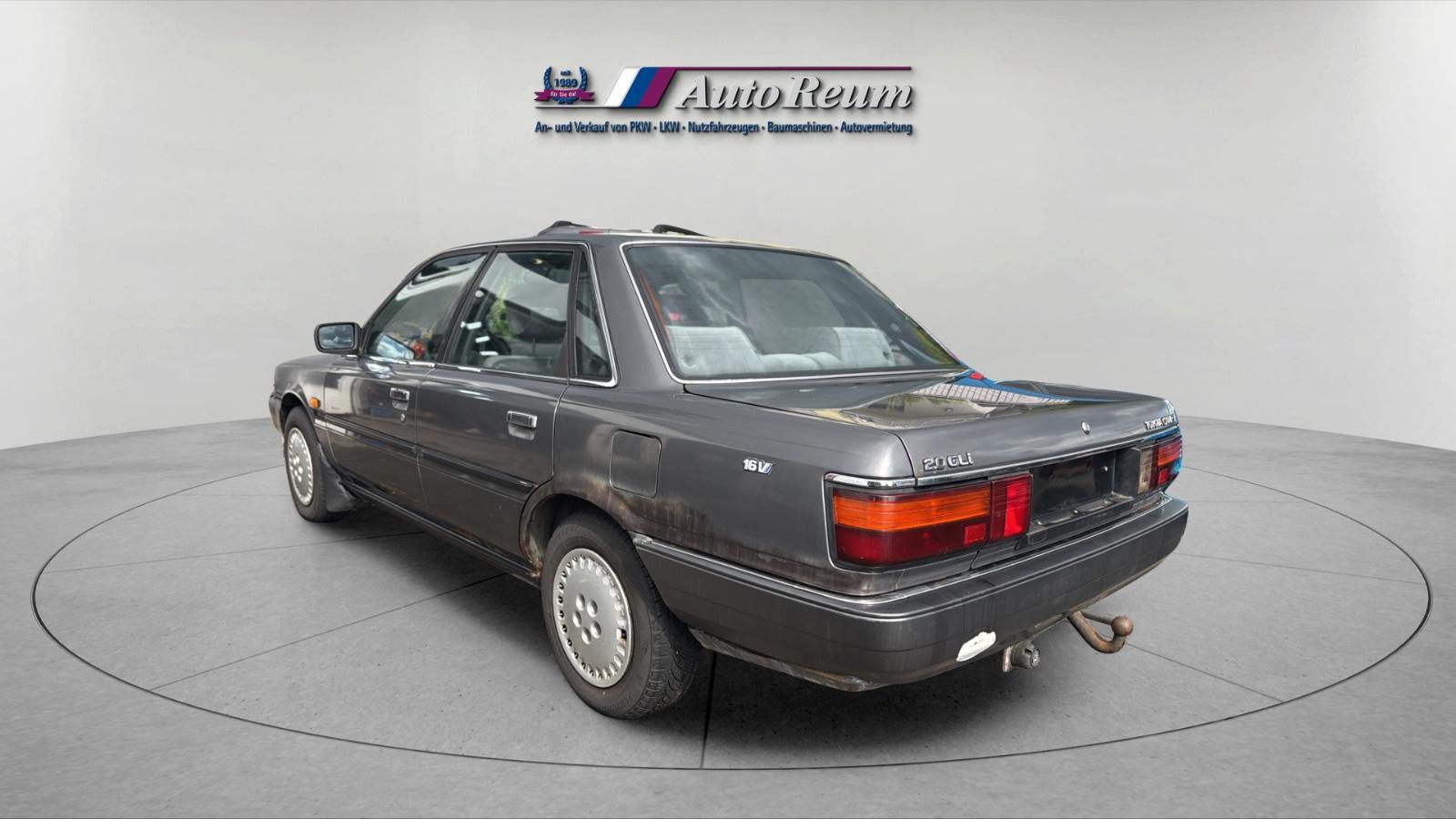 Toyota Camry 2.0 Automatik AHL OLDTIMER SCHIEBEDACH