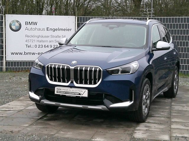 BMW X1 20i sDrive xLine AHK el. Head-Up Glasdach!